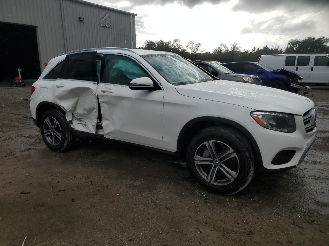 2019 Mercedes-Benz GLC VIN WDC0G4JB9KV144276 Copart auction photo, side damage thumbnail 4