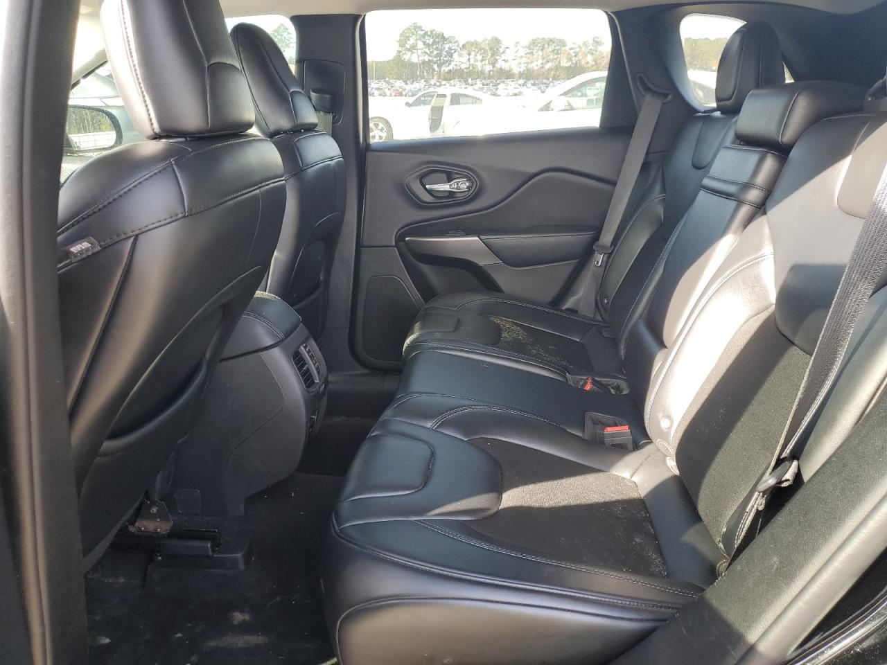 2019 Jeep Grand Cherokee VIN 1C4PJLLB6KD144058 Copart auction photo, front end damage thumbnail 12