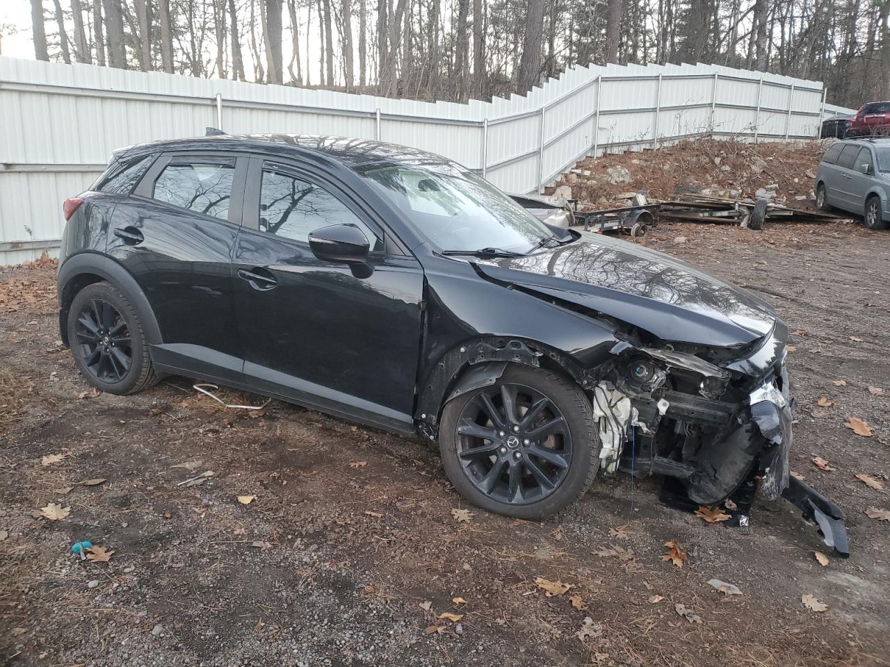 2017 Mazda CX-3 VIN JM1DKFC71H0155045 Copart auction photo, front end damage thumbnail 4