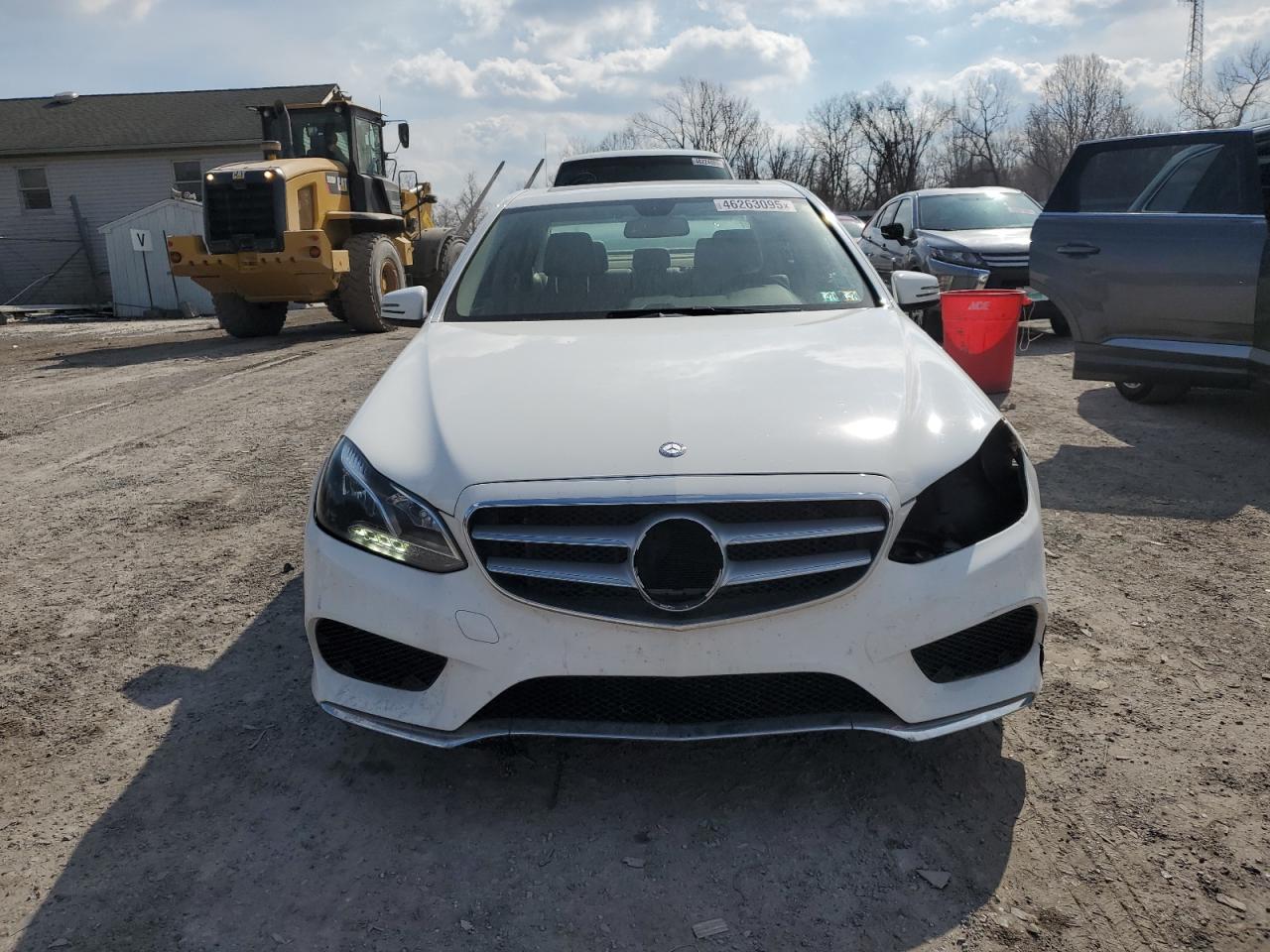 2014 Mercedes-Benz E-klasse VIN WDDHF8JB4EB005929 Copart auction photo, front end damage thumbnail 5