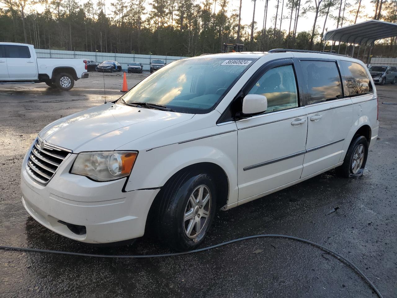 2010 Chrysler Town & Country VIN 2A4RR5D15AR466828