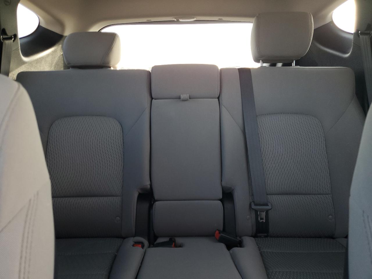 2018 Hyundai Santa Fe VIN 5XYZT3LB0JG525102 Copart auction photo, minor dent/scratches damage thumbnail 10