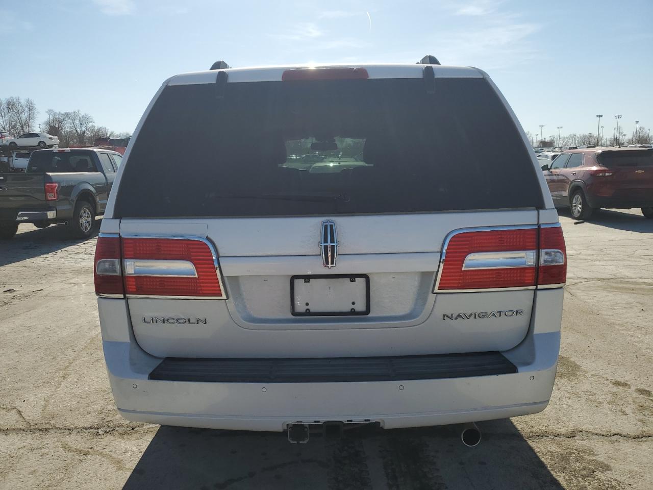 2010 Lincoln Navigator VIN 5LMJJ2J50AEJ07473 Copart auction photo, front end damage thumbnail 6