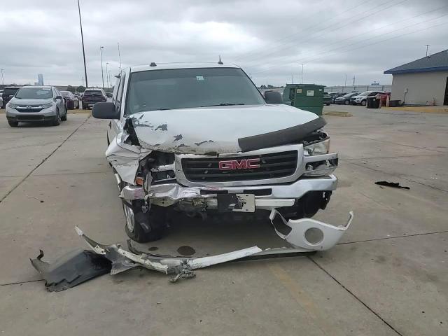 2005 GMC Sierra VIN 2GTEC19N651286479 Copart auction photo, hail / front end damage thumbnail 11
