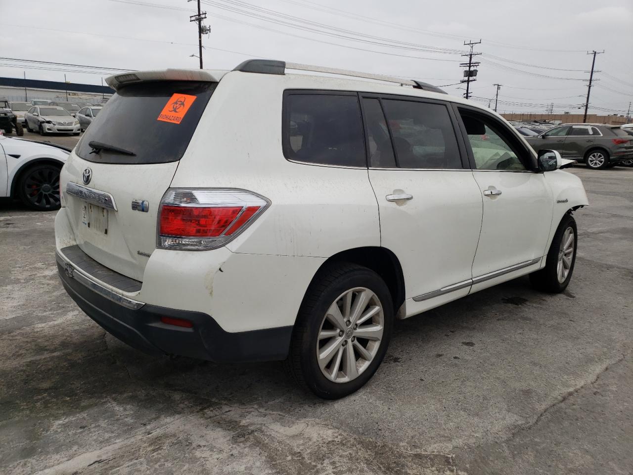 2013 Toyota Highlander VIN JTEDC3EH8D2013609 Copart auction photo, front end / side damage thumbnail 3