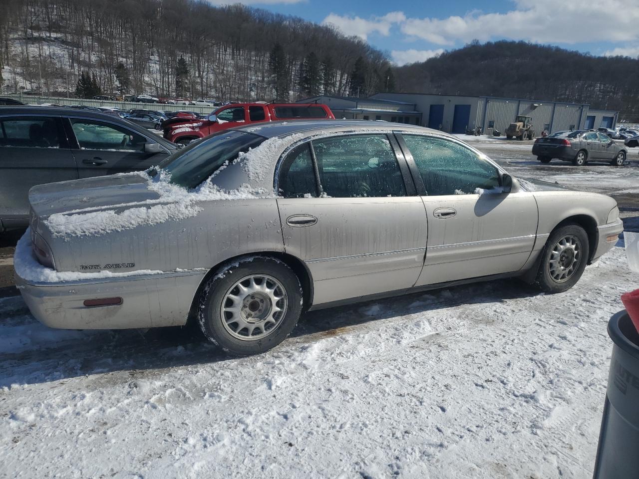 1997 Buick Park Avenue VIN 1G4CW52K9V4647564 Copart auction photo, rear end damage thumbnail 3