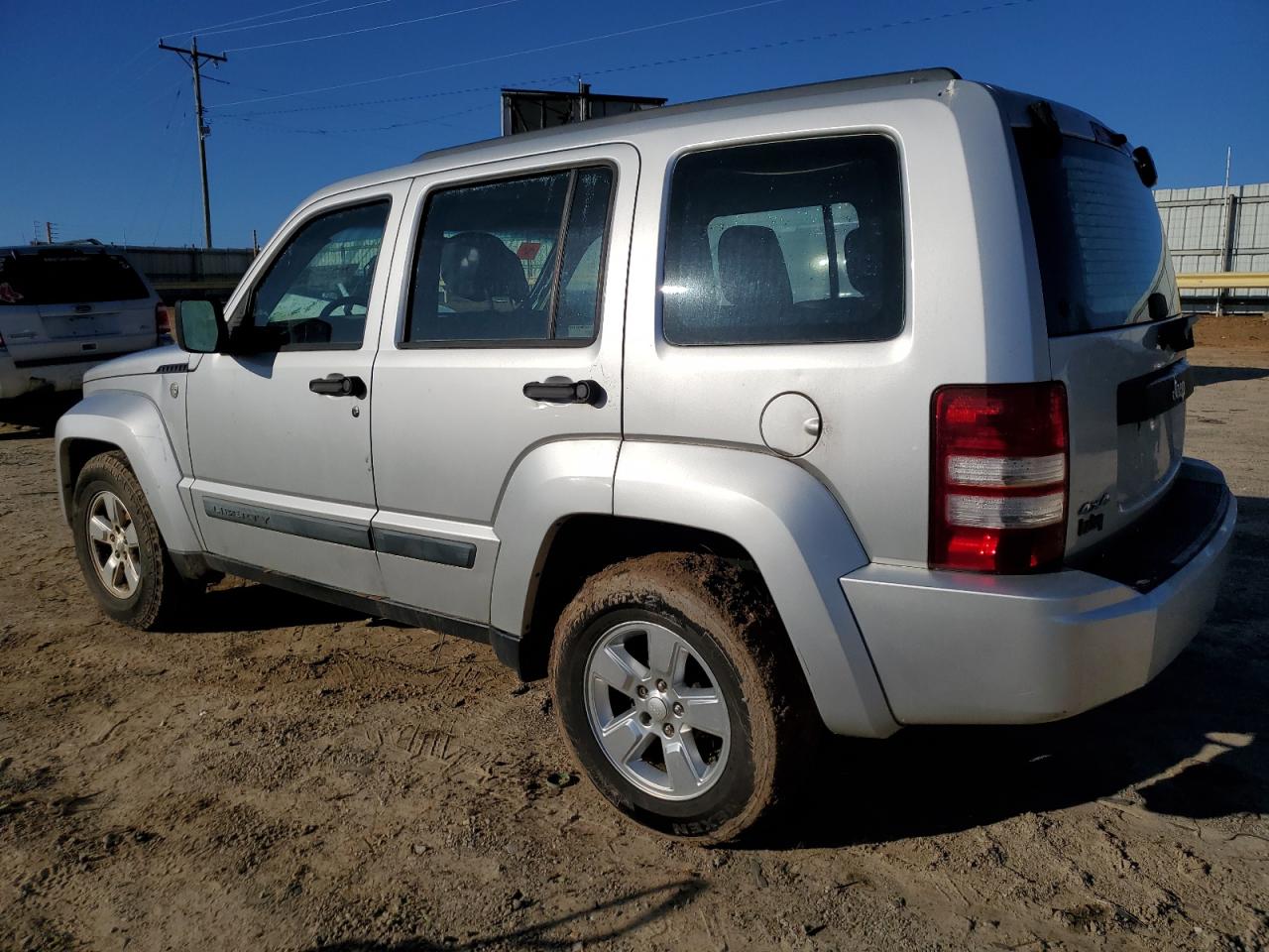 2010 Jeep Liberty (North America) VIN 1J4PN2GK3AW109564 Copart auction photo, water/flood damage thumbnail 2