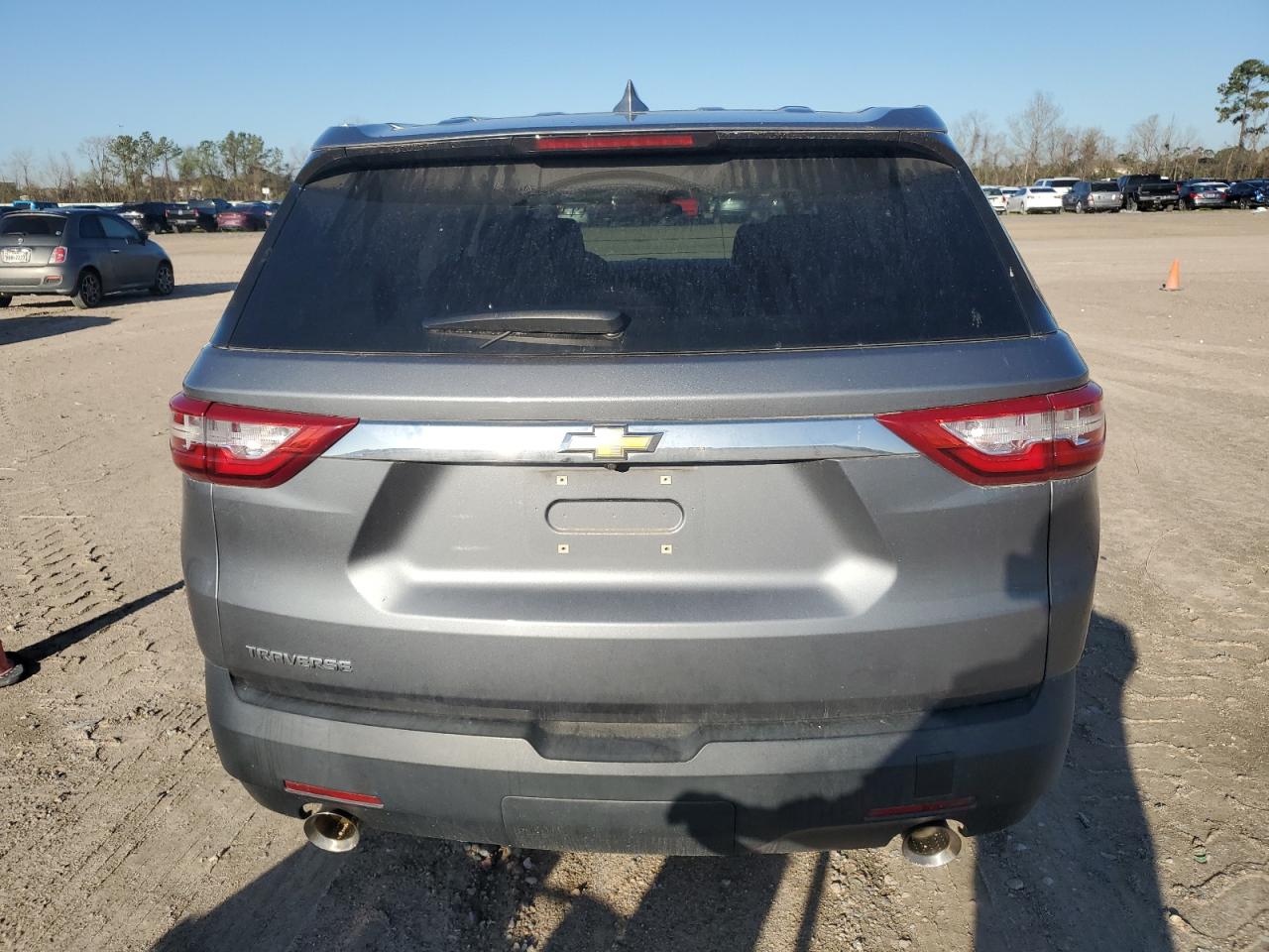2019 Chevrolet Traverse VIN 1GNERFKW0KJ120112 Copart auction photo, side / minor dent/scratches damage thumbnail 6