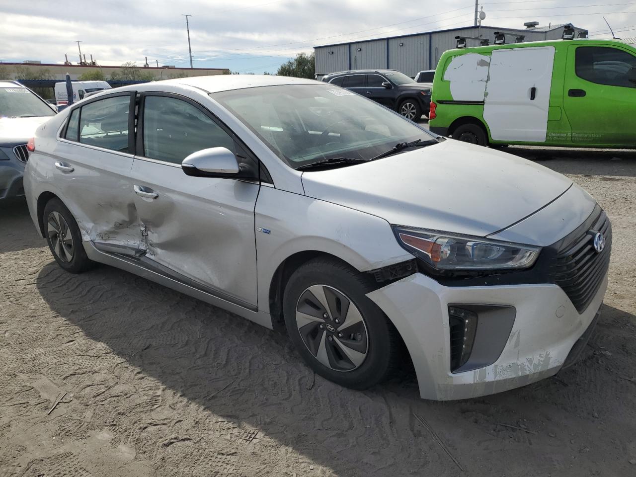 2017 Hyundai IONIQ VIN KMHC75LC5HU017923 Copart auction photo, side / front end damage thumbnail 4