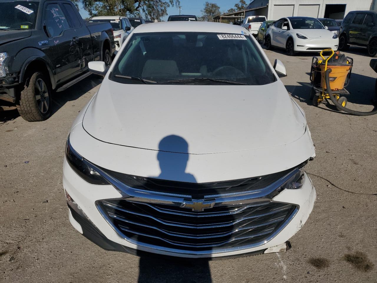 2020 Chevrolet Malibu VIN 1G1ZD5ST0LF041951 Copart auction photo, front end damage thumbnail 5
