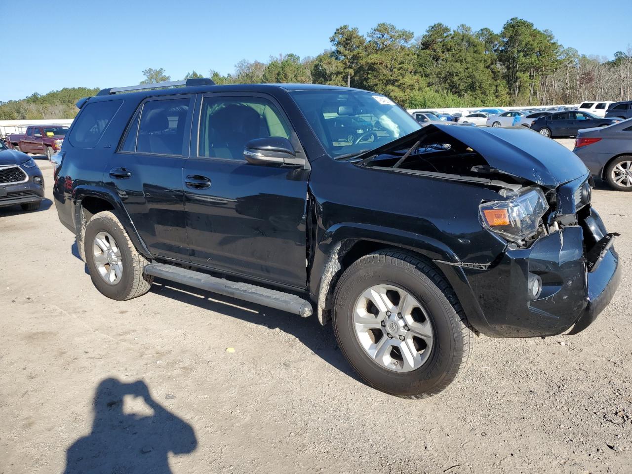 2019 Toyota 4Runner VIN JTEZU5JR9K5206764 Copart auction photo, front end / side damage thumbnail 4