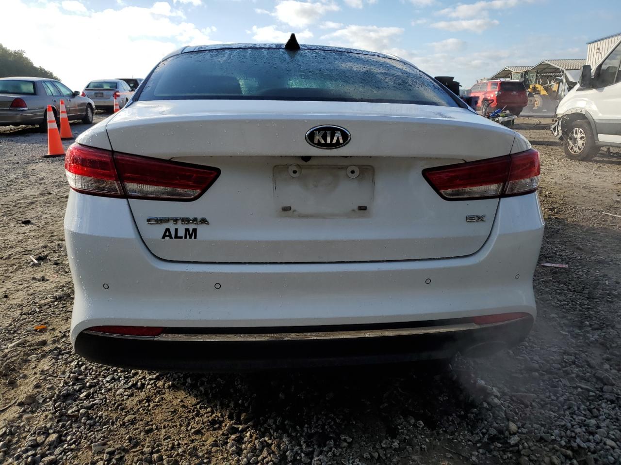 2016 KIA Optima VIN 5XXGU4L37GG027169 Copart auction photo, front end damage thumbnail 6