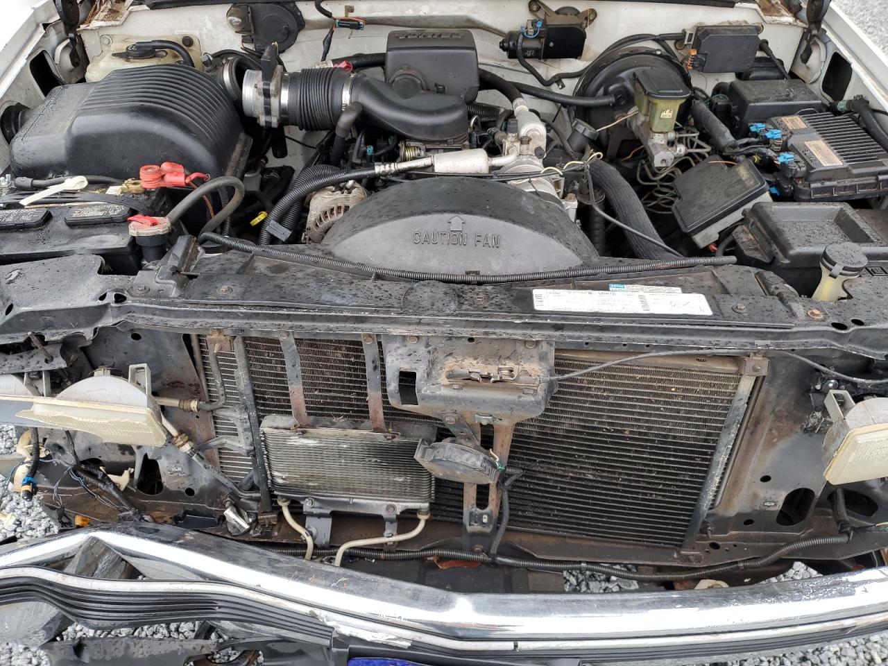 1996 GMC Sierra VIN 2GTEK19R4T1561205 Copart auction photo, front end damage thumbnail 11
