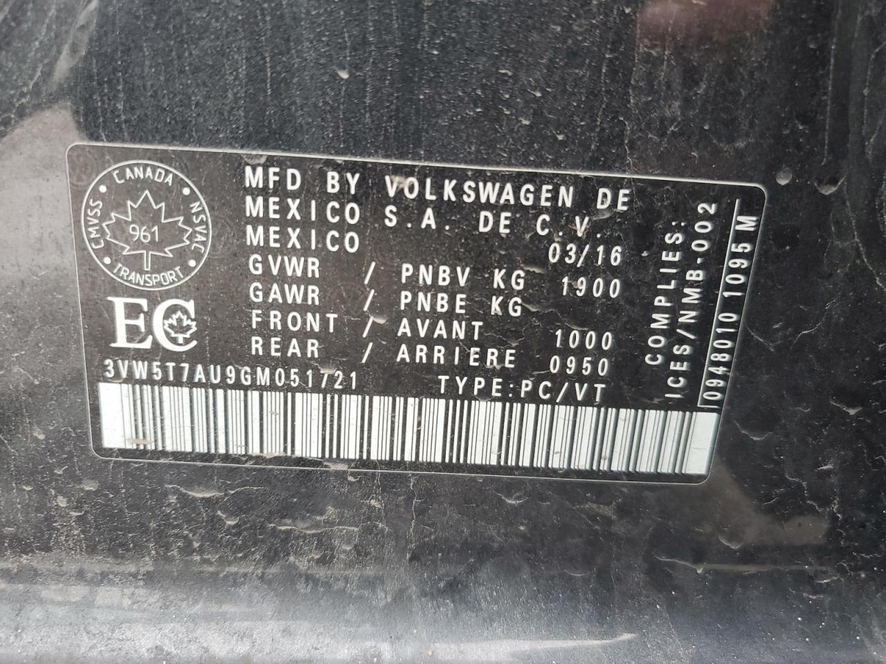 2016 Volkswagen GTI VIN 3VW5T7AU9GM051721 Copart auction photo, rear end / minor dent/scratches damage thumbnail 13