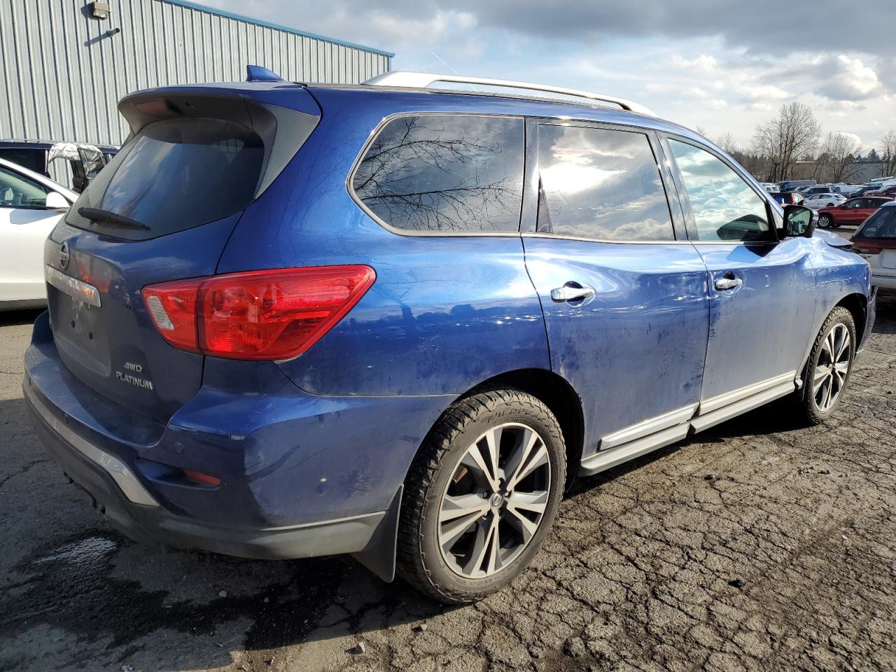 2019 Nissan Pathfinder VIN 5N1DR2MM6KC645989 Copart auction photo, front end damage thumbnail 3