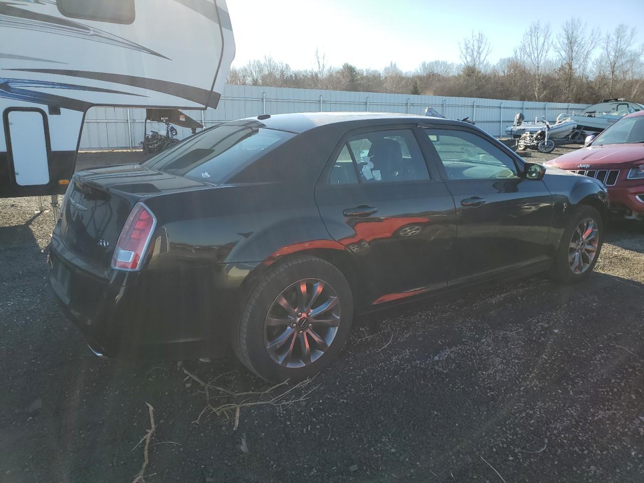2014 Chrysler 300 VIN 2C3CCAGG5EH384572 Copart auction photo, front end / minor dent/scratches damage thumbnail 3