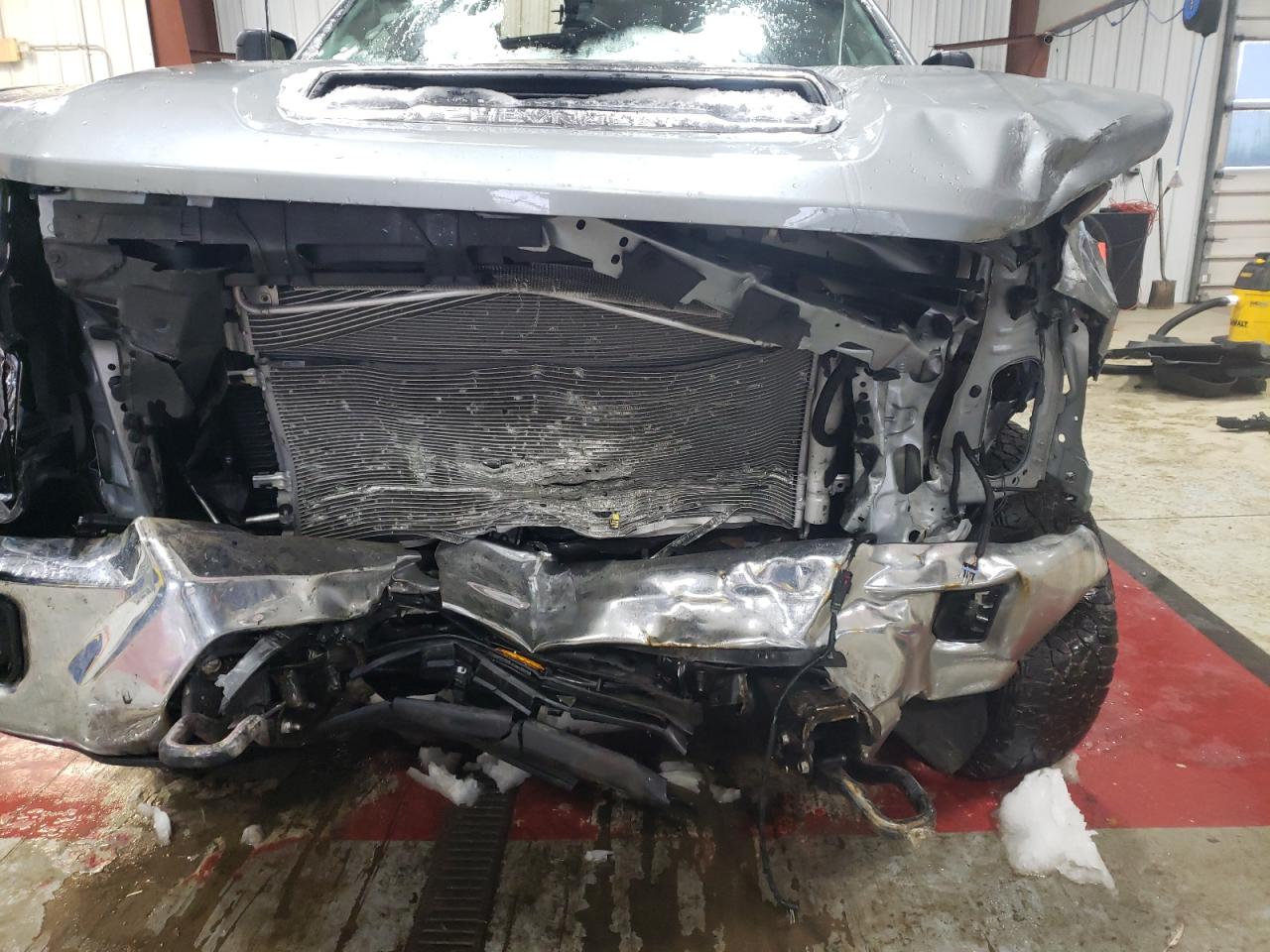 2024 Chevrolet Silverado VIN 2GC4YNE78R1104041 Copart auction photo, front end damage thumbnail 9
