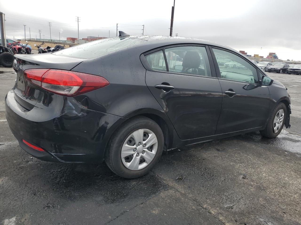 2018 KIA Forte VIN 3KPFK4A78JE251820 Copart auction photo, front end / all over damage thumbnail 3