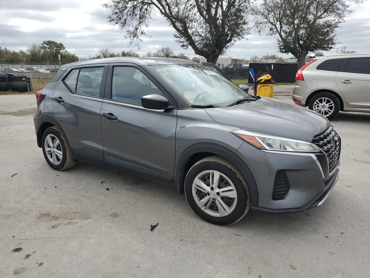 2021 Nissan Kicks VIN 3N1CP5BV9ML507957 Copart auction photo, front end / side damage thumbnail 4