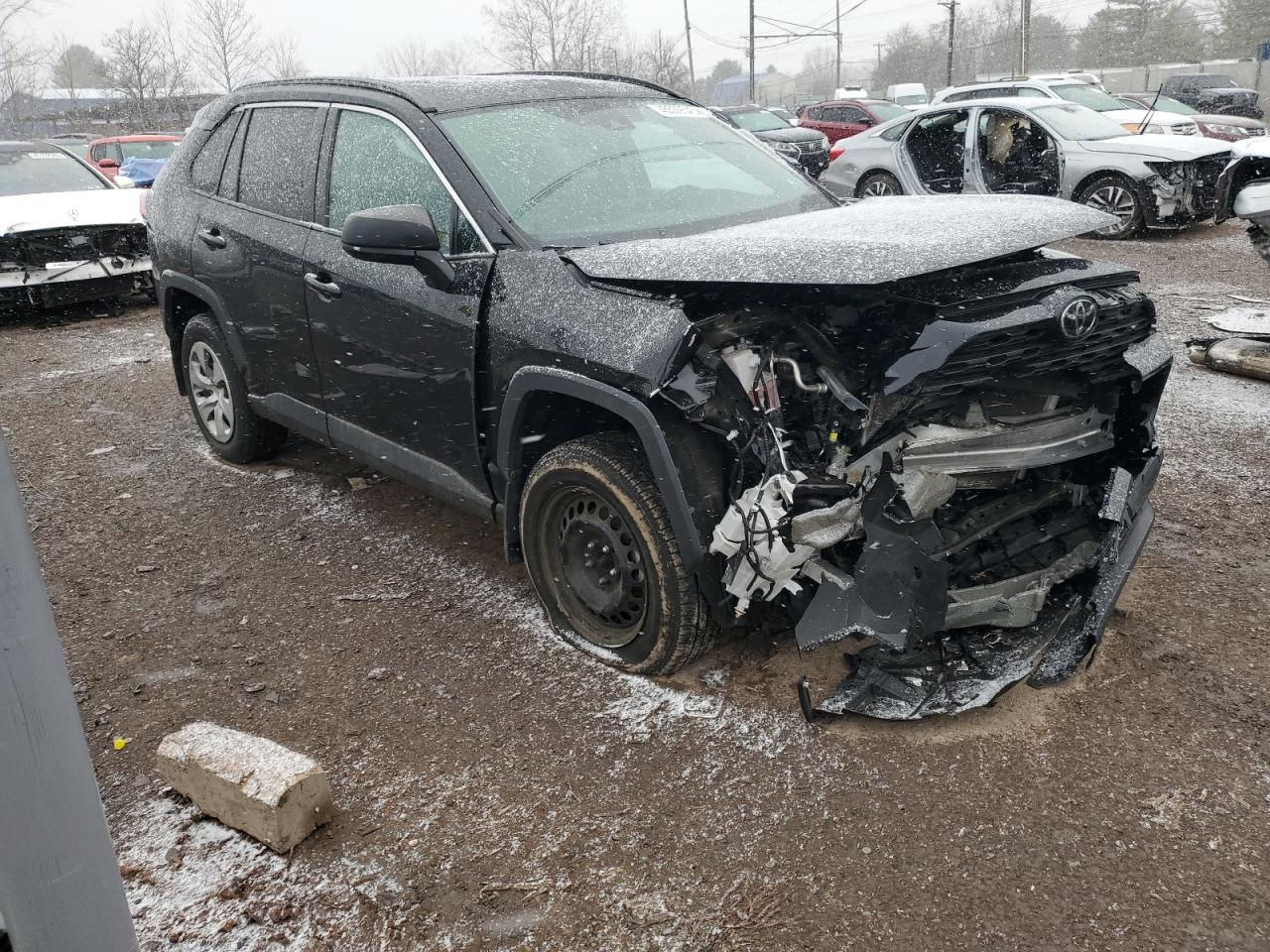 2021 Toyota RAV 4 VIN 2T3F1RFV0MC165001 Copart auction photo, front end / mechanical damage thumbnail 4