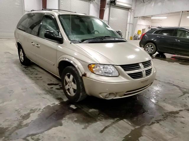 2005 Dodge Caravan VIN 2D4GP44L25R432269 Copart auction photo, rear end damage thumbnail 11