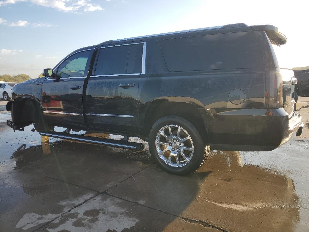 2015 GMC Yukon VIN 1GKS2JKJ4FR181126 Copart auction photo, front end / side damage thumbnail 2