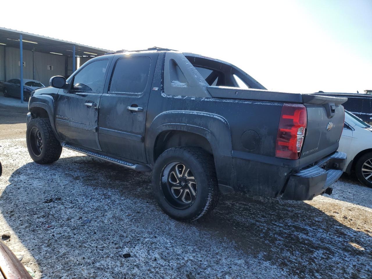 2008 Chevrolet Avalanche VIN 3GNFK12328G259184 Copart auction photo, front end damage thumbnail 2