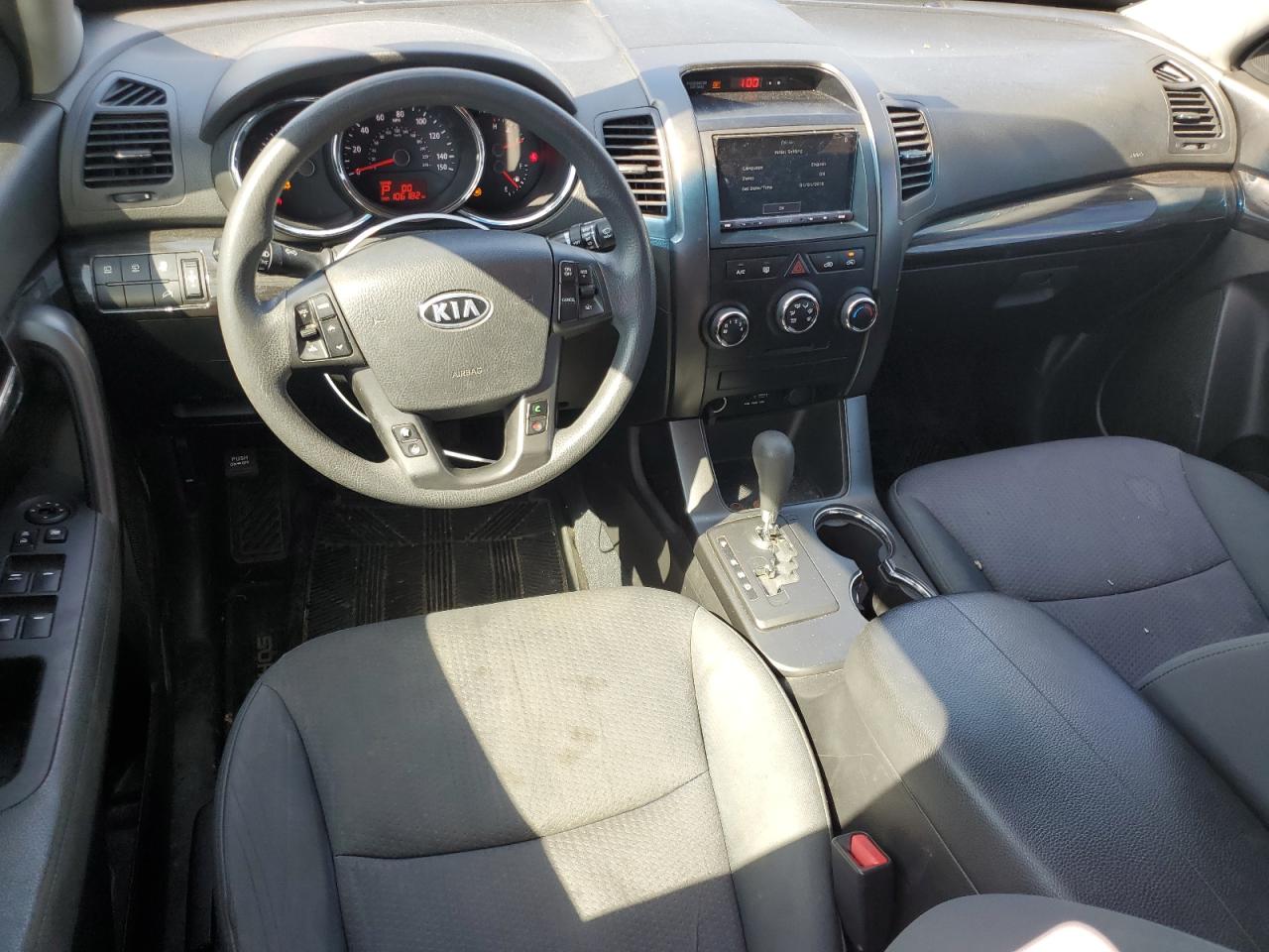 2013 KIA Sorento VIN 5XYKT4A10DG353272 Copart auction photo, side / front end damage thumbnail 8
