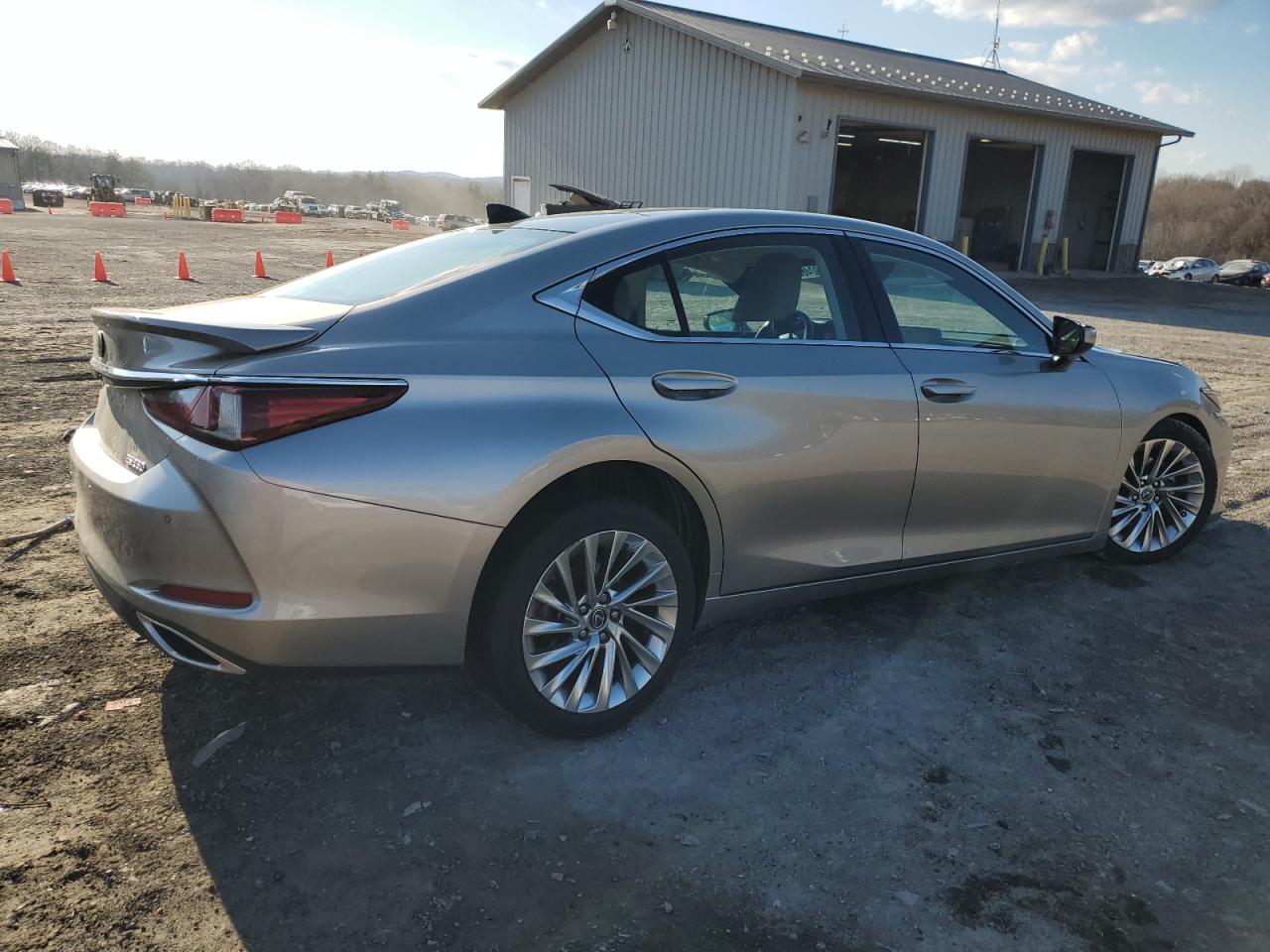 2020 Lexus ES VIN 58AEZ1B19LU074168 Copart auction photo, front end / side damage thumbnail 3