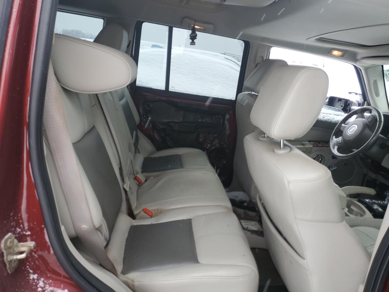 2007 Jeep Commander VIN 1J8HG58P37C563073 Copart auction photo, side / minor dent/scratches damage thumbnail 11