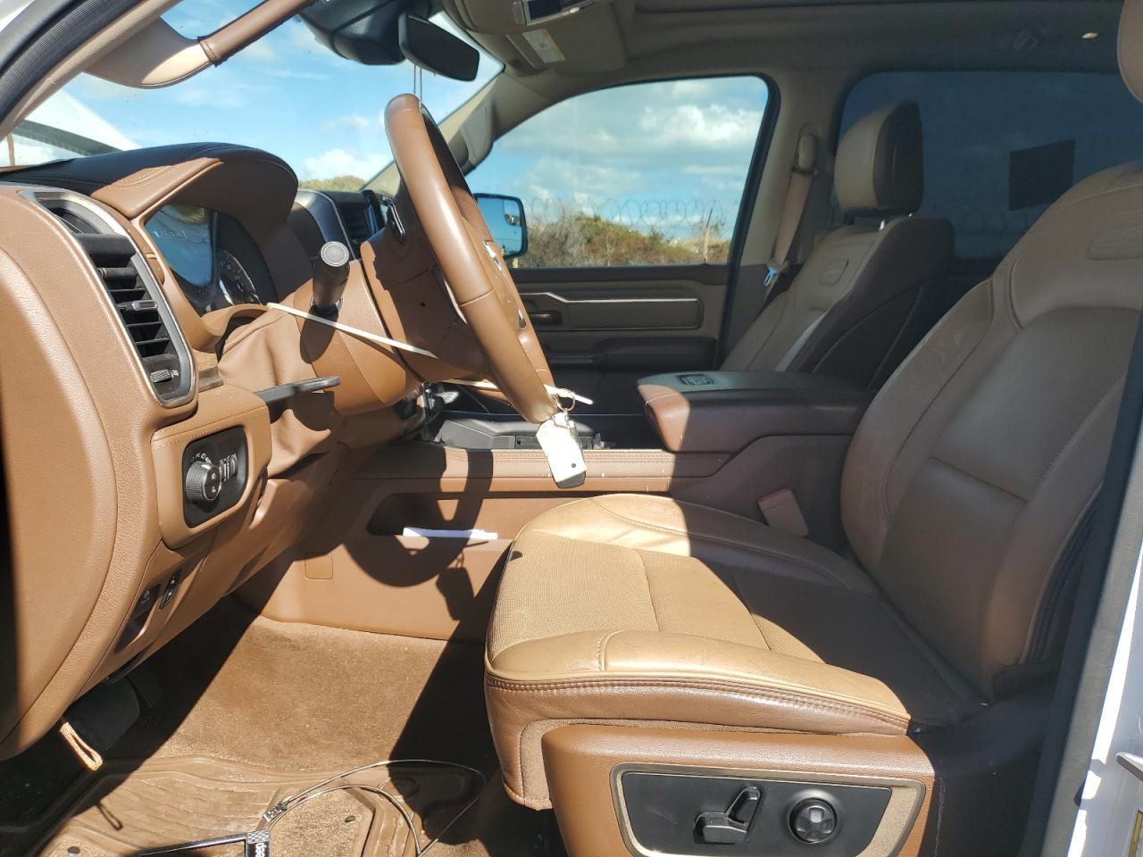 2020 RAM 1500 VIN 1C6SRFKTXLN233696 Copart auction photo, minor dent/scratches damage thumbnail 7