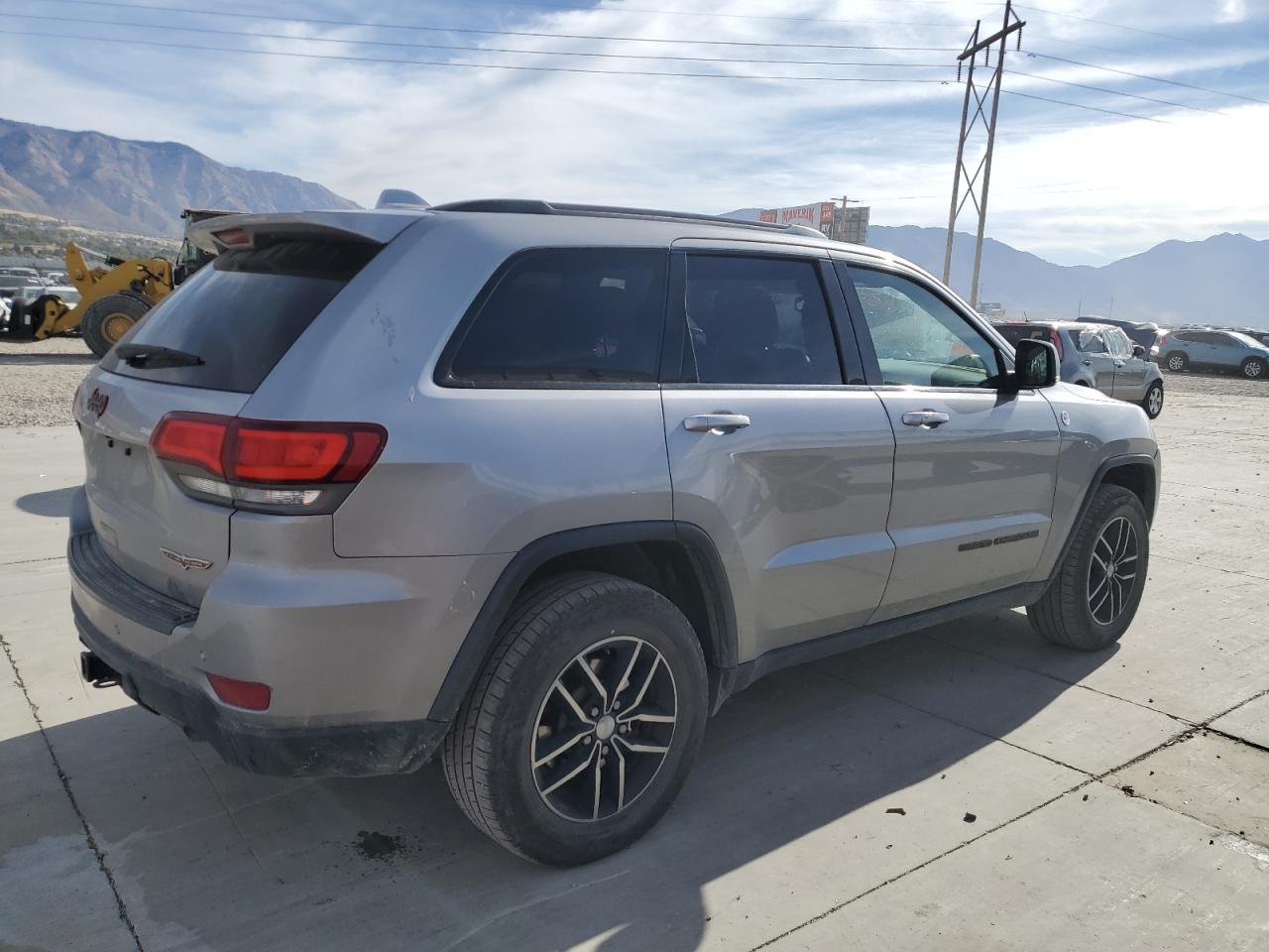 2017 Jeep Grand Cherokee VIN 1C4RJFLT1HC765192 Copart auction photo, rear end damage thumbnail 3