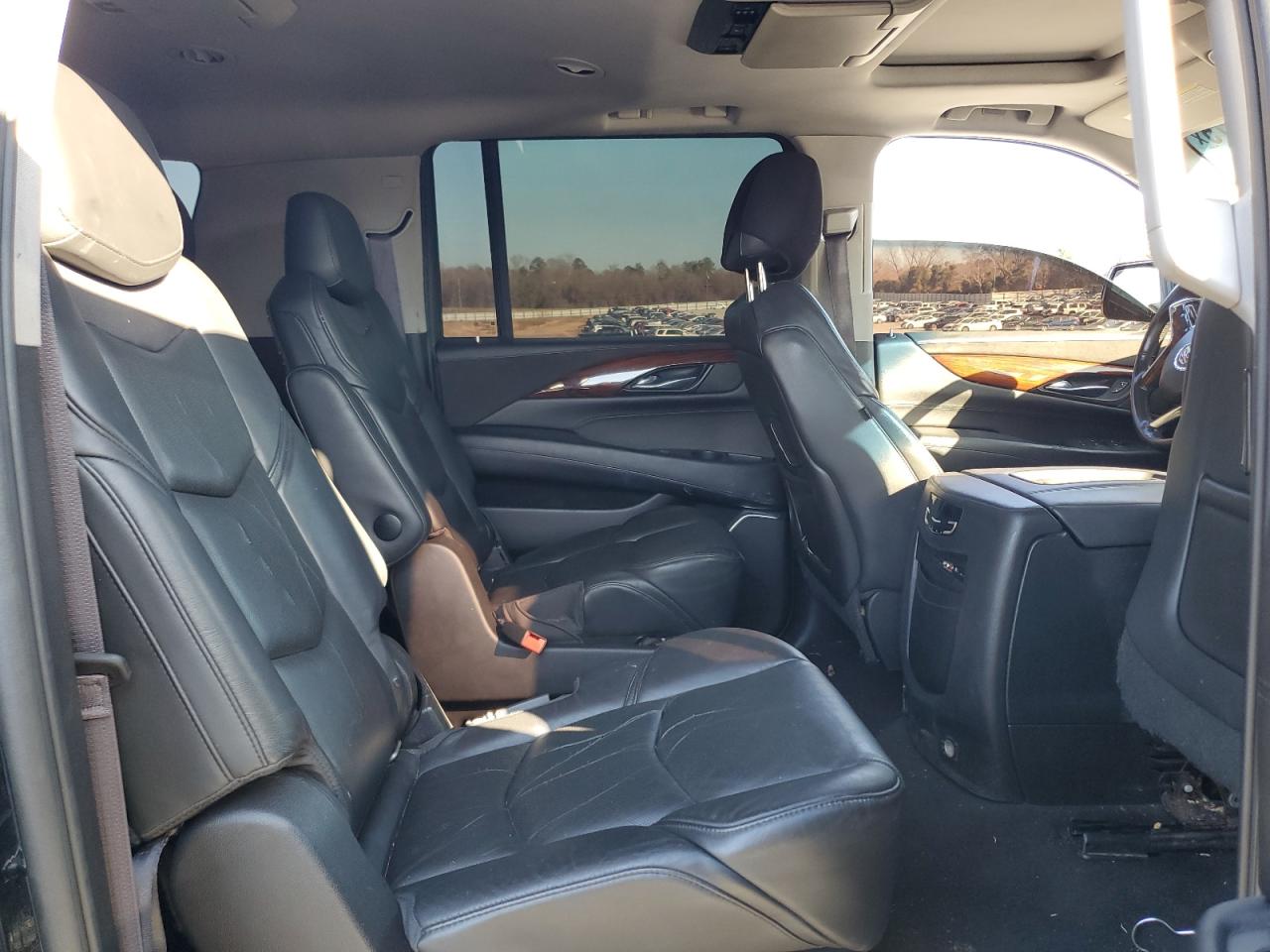 2015 Cadillac Escalade VIN 1GYS4HKJ4FR302035 Copart auction photo, burn / vandalism damage thumbnail 11