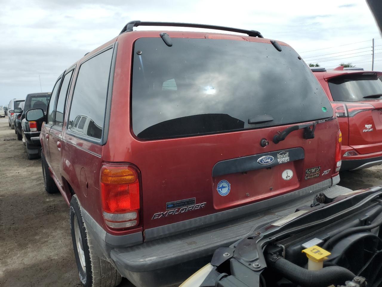 1999 Ford Explorer VIN 1FMZU34E4XUB49867 Copart auction photo, all over damage thumbnail 6