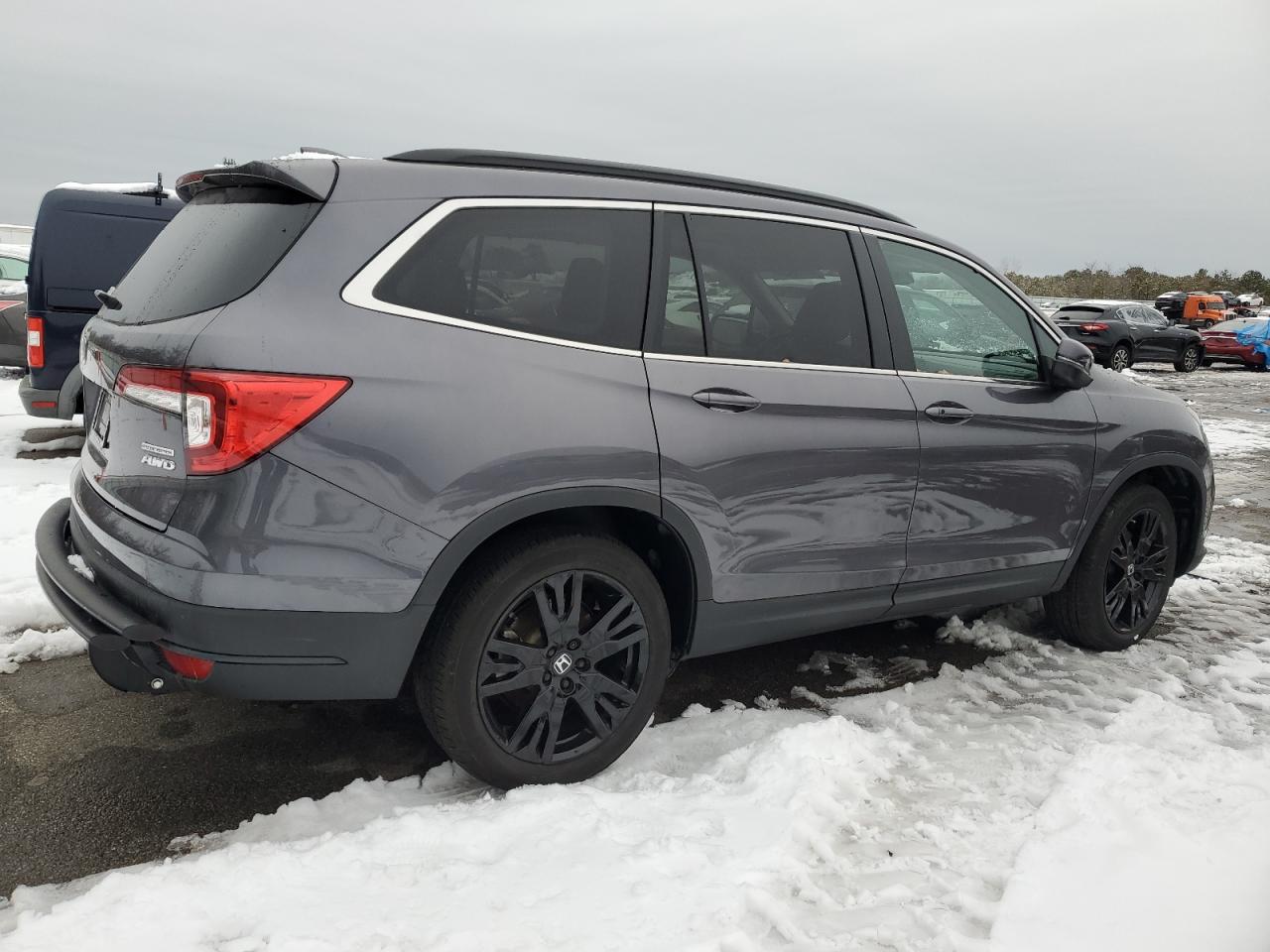 2021 Honda Pilot VIN 5FNYF6H27MB096419 Copart auction photo, vandalism / minor dent/scratches damage thumbnail 3