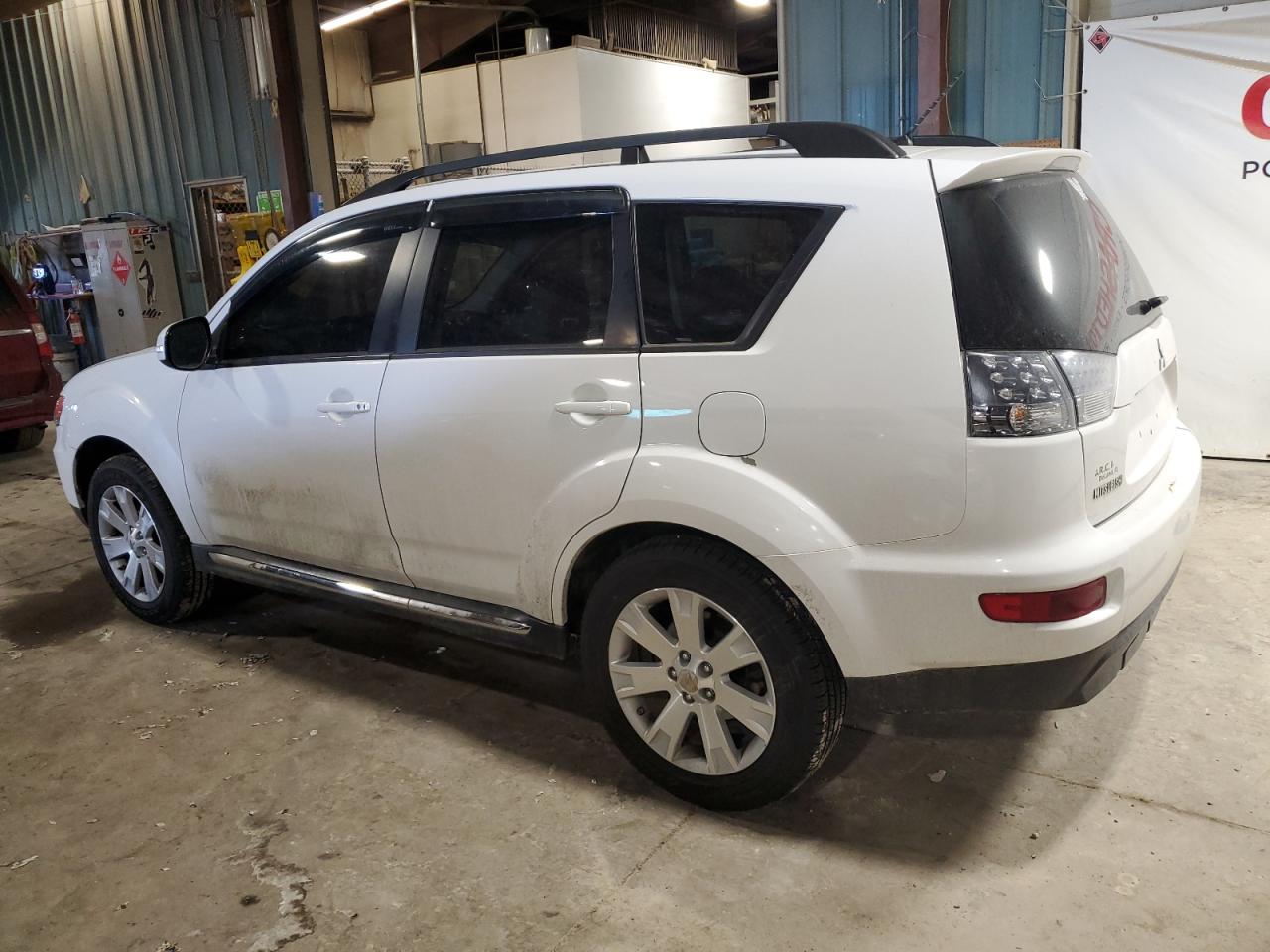 2010 Mitsubishi Outlander VIN JA4AS3AWXAZ018838 Copart auction photo, minor dent/scratches damage thumbnail 2