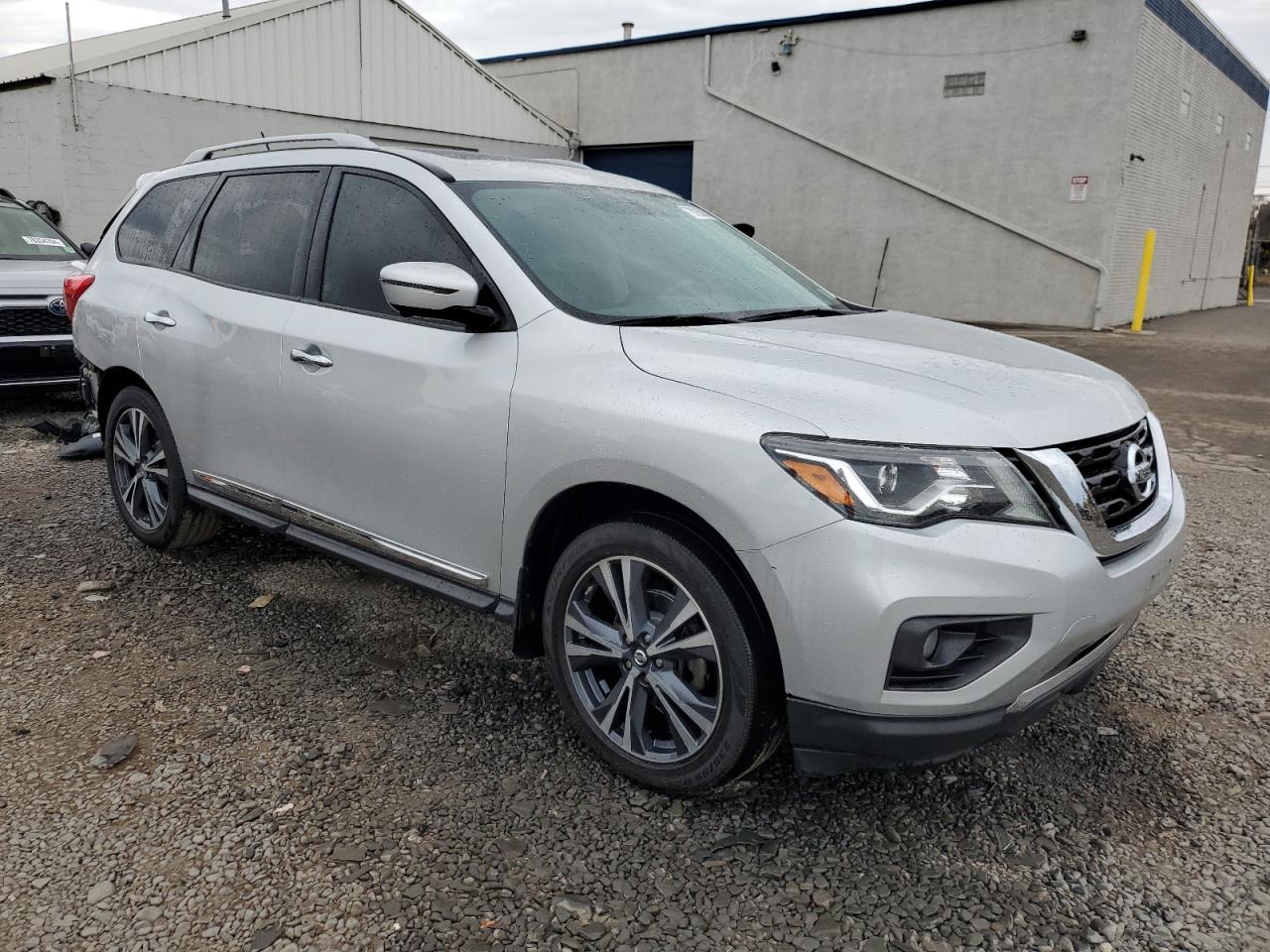 2017 Nissan Pathfinder VIN 5N1DR2MM4HC681687 Copart auction photo, rear end damage thumbnail 4