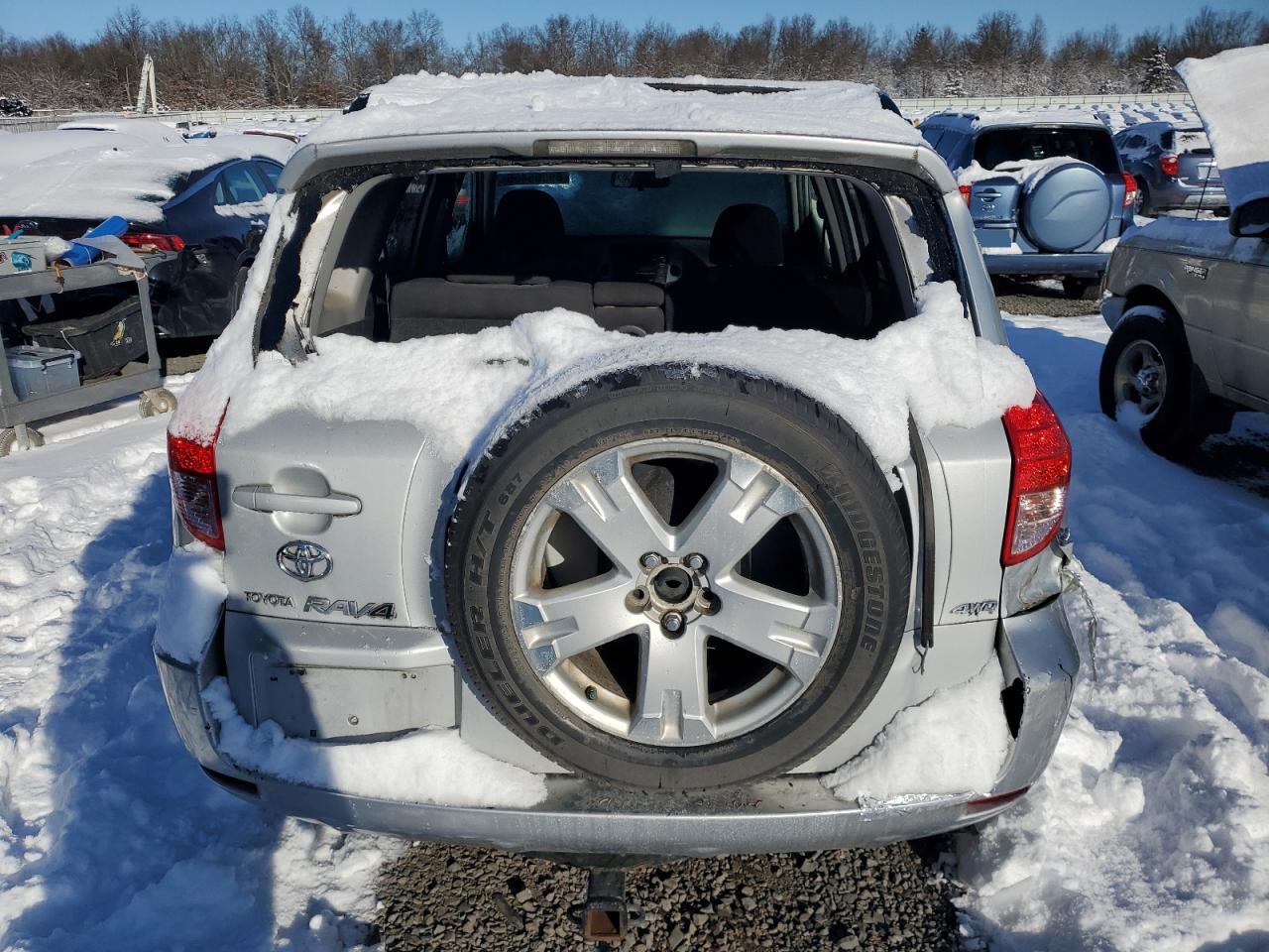 2006 Toyota RAV 4 VIN JTMBD32V066008225 Copart auction photo, rear end damage thumbnail 6