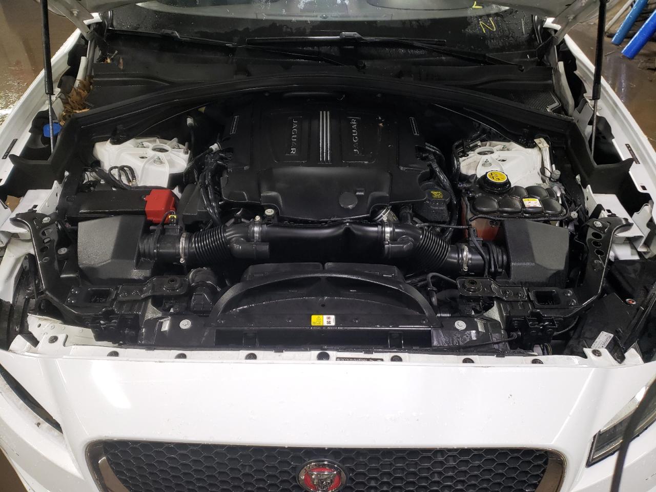 2017 Jaguar F-Pace VIN SADCK2BV6HA899484 Copart auction photo, front end damage thumbnail 11