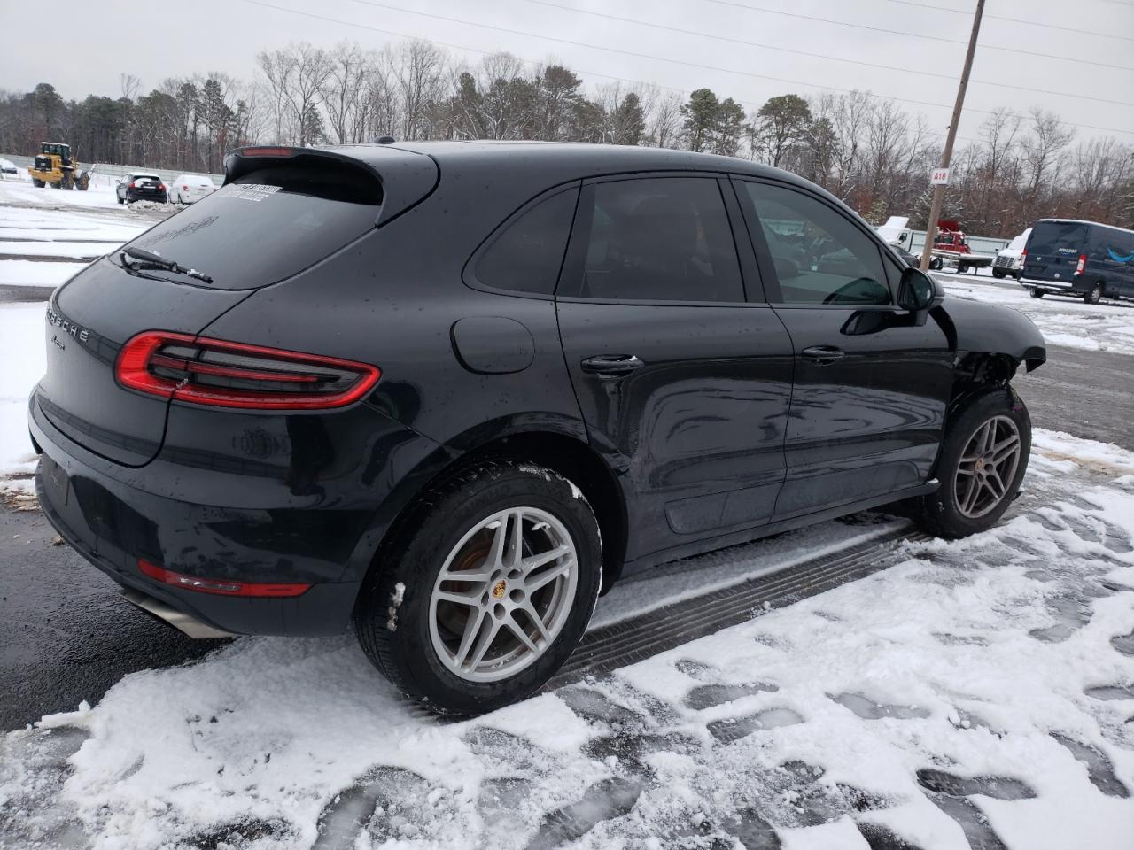 2017 Porsche Macan VIN WP1AA2A50HLB03273 Copart auction photo, front end damage thumbnail 3