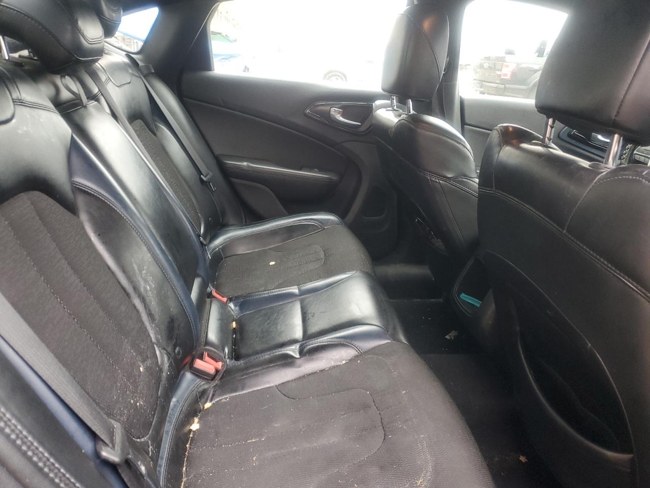 2016 Chrysler 200 VIN 1C3CCCBB6GN173074 Copart auction photo, front end damage thumbnail 10