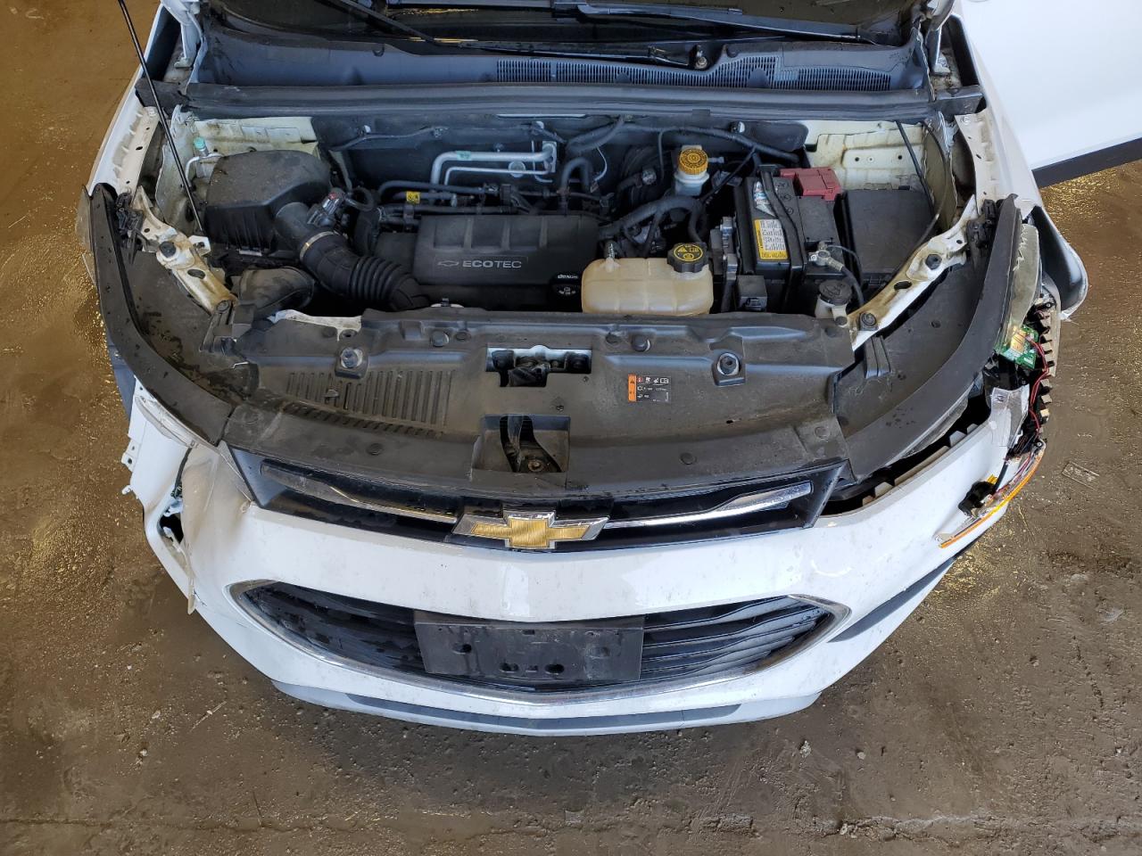 2018 Chevrolet Trax VIN 3GNCJLSB1JL396106 Copart auction photo, front end / side damage thumbnail 12