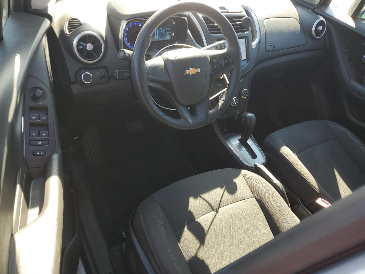 2015 Chevrolet Trax VIN KL7CJKSB1FB246778 Copart auction photo, rear end / undercarriage damage thumbnail 8