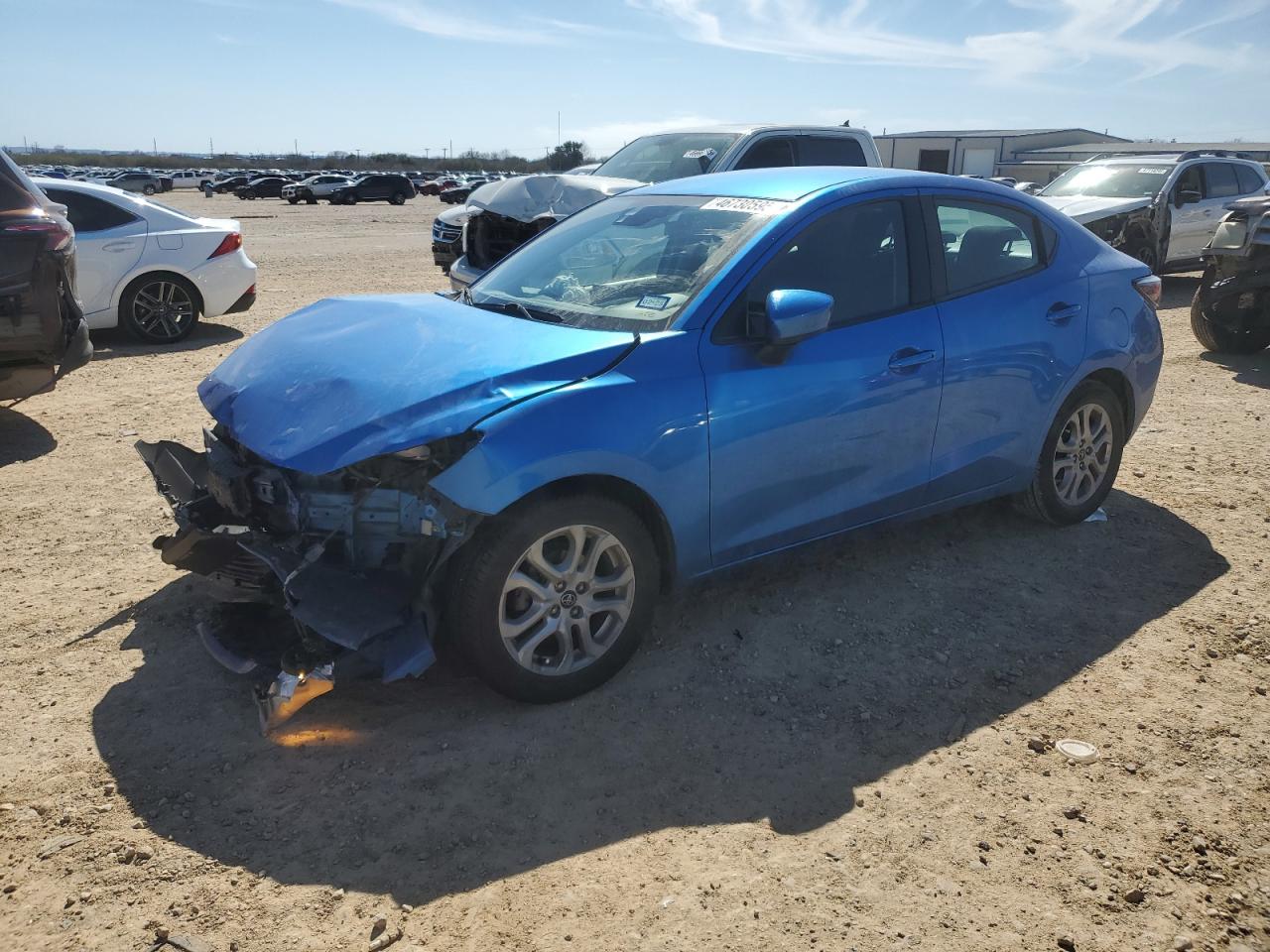2018 Toyota Yaris VIN 3MYDLBYV3JY328378
