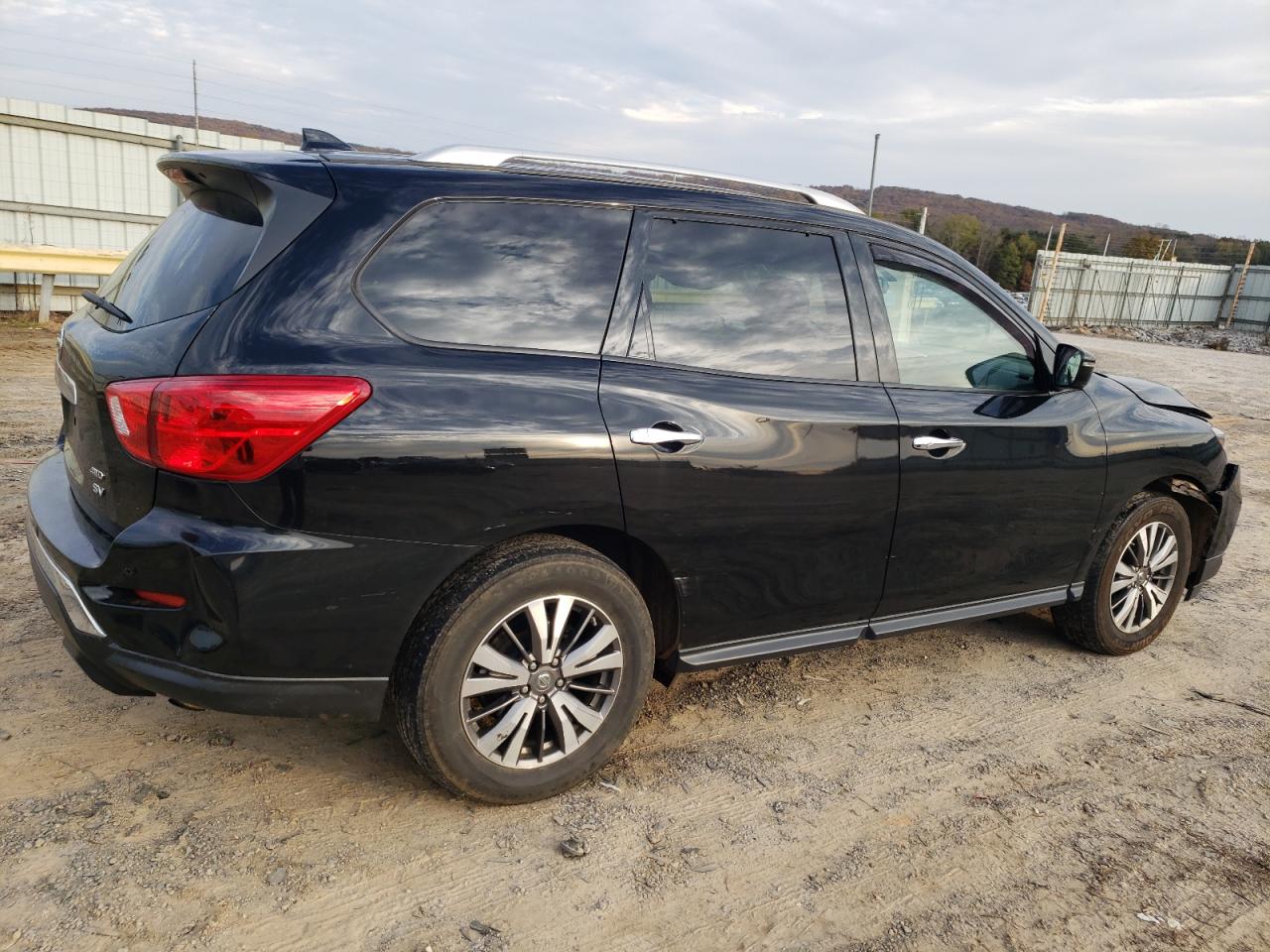 2019 Nissan Pathfinder VIN 5N1DR2MM1KC596247 Copart auction photo, front end / side damage thumbnail 3