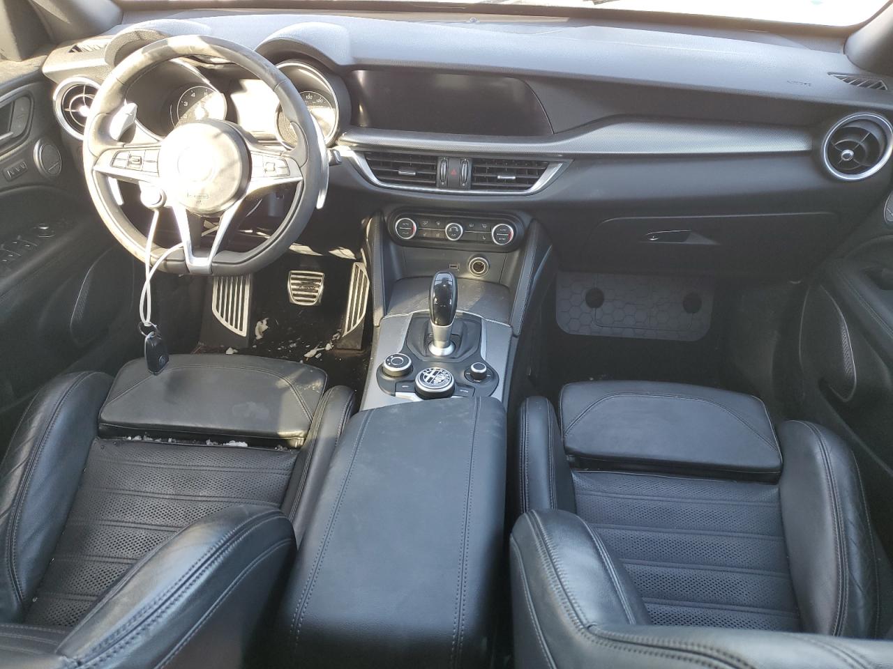 2018 Alfa Romeo Stelvio VIN ZASFAKNN4J7C05084 Copart auction photo, vandalism / all over damage thumbnail 8