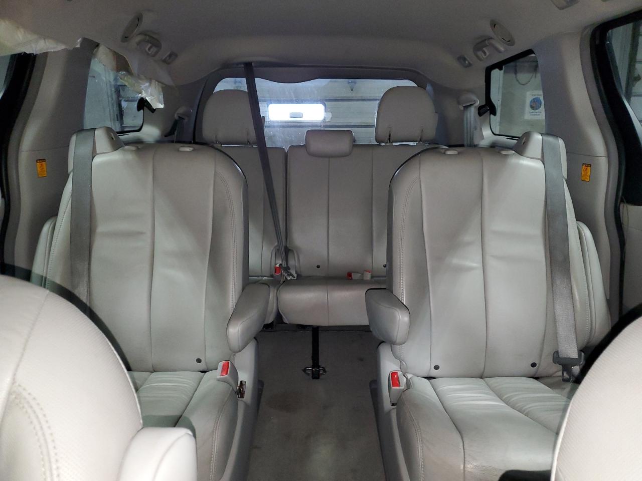 2013 Toyota Sienna VIN 5TDDK3DC1DS055559 Copart auction photo, side damage thumbnail 10