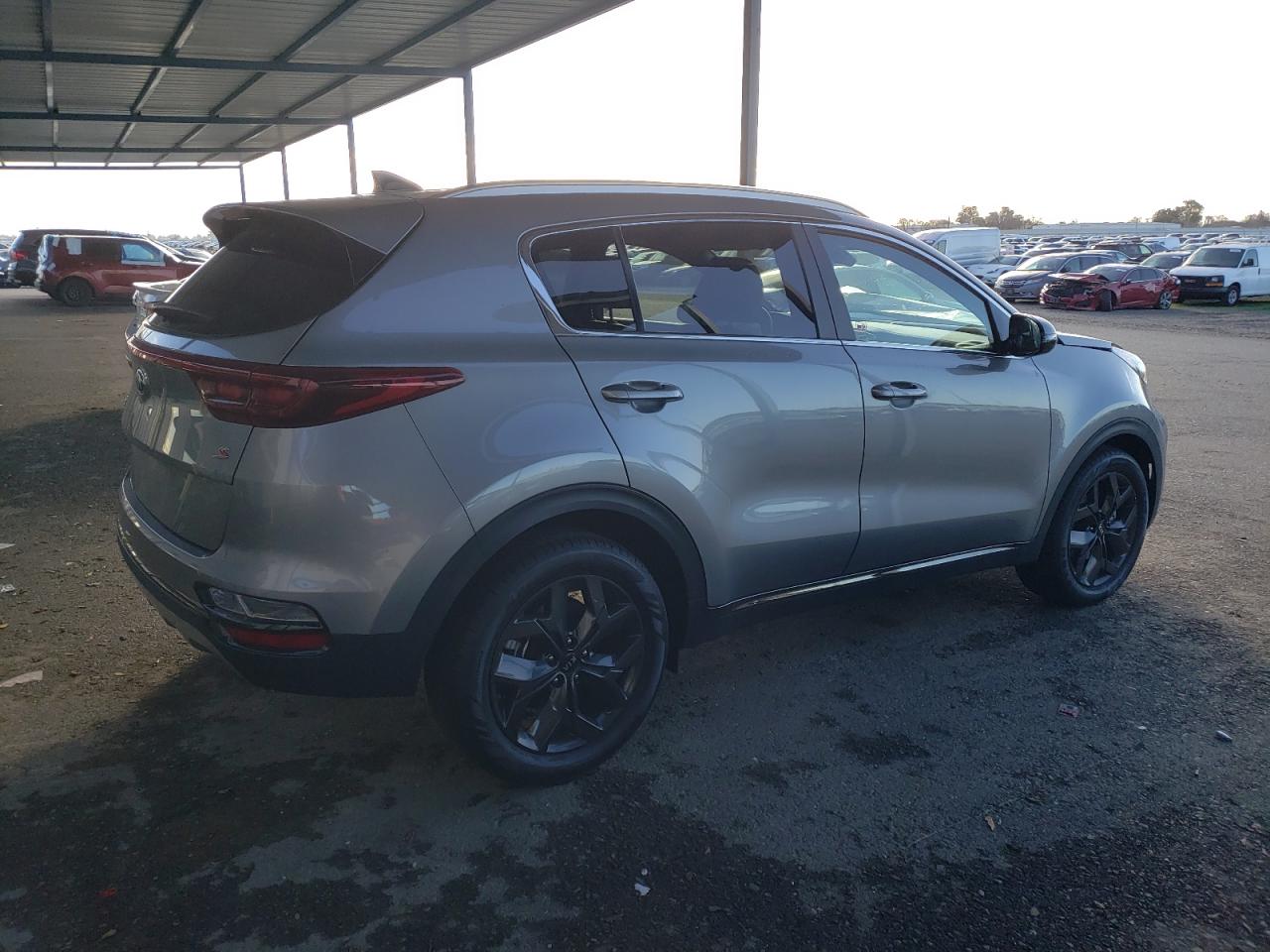2020 KIA Sportage VIN KNDP63AC3L7690894 Copart auction photo, front end damage thumbnail 3