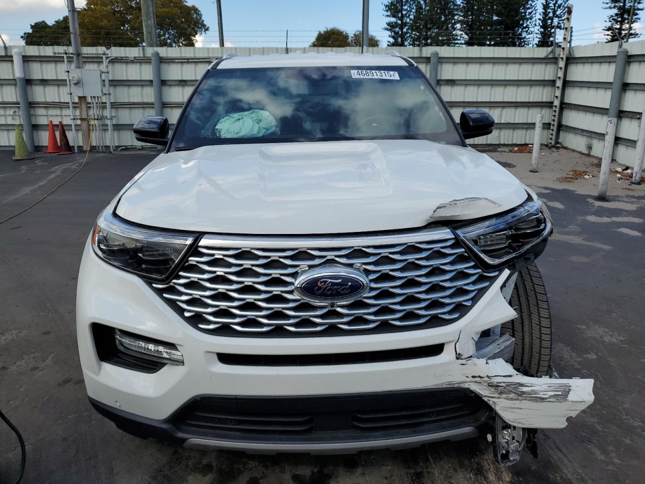 2022 Ford Explorer VIN 1FM5K7HW1NNA10687 Copart auction photo, front end damage thumbnail 5