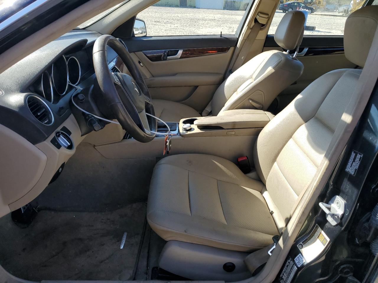 2012 Mercedes-Benz C-klasse VIN WDDGF4HB8CR200785 Copart auction photo, front end / minor dent/scratches damage thumbnail 7